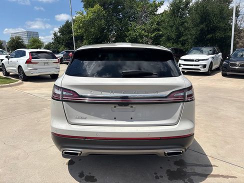 Used 2022 Lincoln Nautilus Reserve w/ Equipment Group 201A AWD/4WD image 5