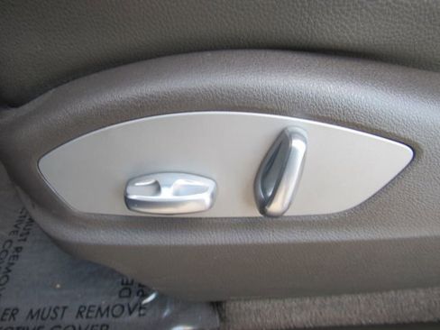 Used 2018 Porsche Macan image 14