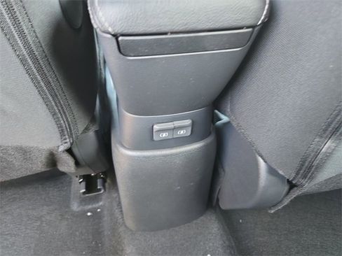 New 2025 Nissan Kicks Play S image 17