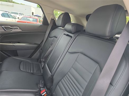 Used 2023 Kia Sportage SX FWD image 11
