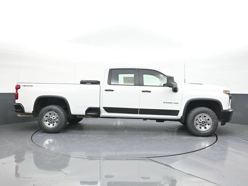 Used 2022 Chevrolet Silverado 2500 W/T AWD/4WD image 13