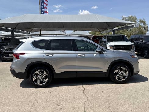 Used 2023 Hyundai Santa Fe SEL FWD image 9