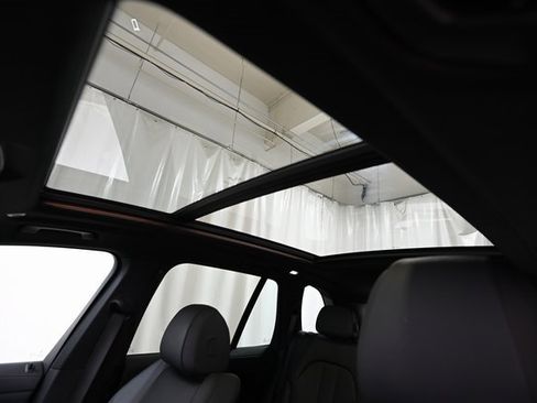 Used 2022 BMW X5 xDrive40i w/ Parking Assistance Package image 25