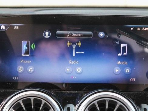 New 2026 Mercedes-Benz GLB 250 4MATIC image 15