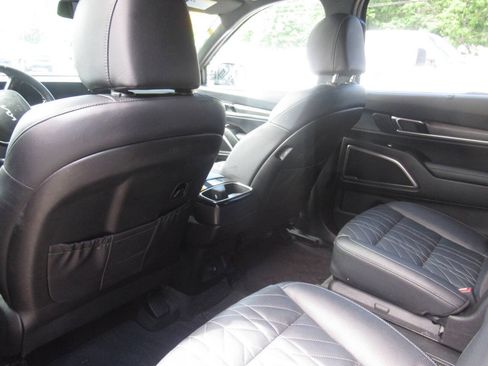Used 2025 Kia Telluride EX X-Line AWD/4WD image 21
