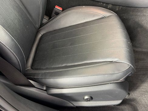 Used 2021 Mercedes-Benz E 350 Sedan image 33