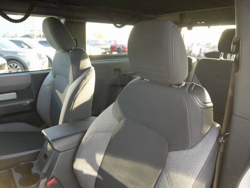 Certified 2022 Ford Bronco Base image 10