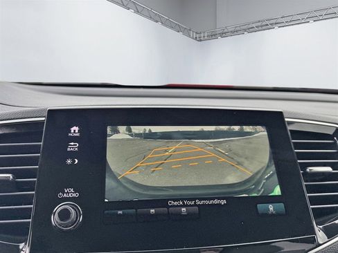 Used 2020 Honda Pilot EX image 16