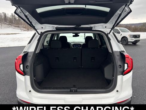 Certified 2021 GMC Terrain SLE w/ Driver Convenience Package image 10