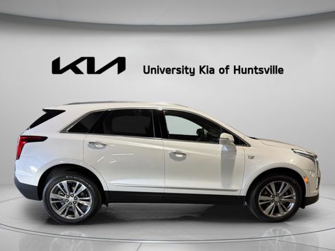 Used 2024 Cadillac XT5 Premium Luxury image 9