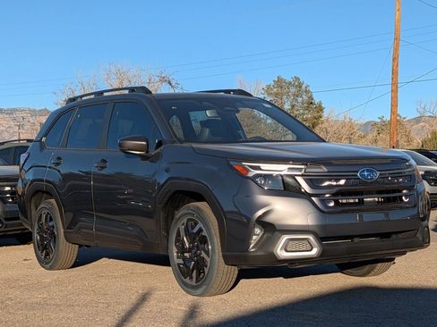 Used 2025 Subaru Forester Limited image 10