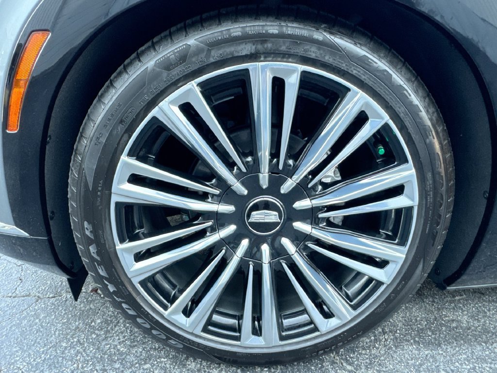 Used 2026 Cadillac Vistiq Premium Luxury AWD/4WD image 12