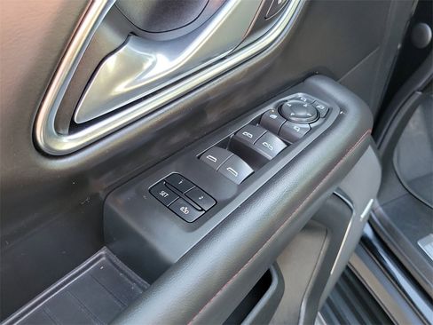 Certified 2023 Chevrolet Suburban RST w/ Sport Performance Package image 24