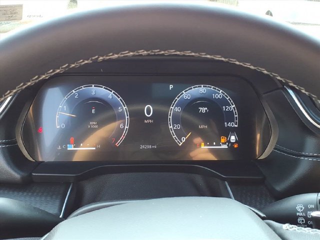 Used 2025 Jeep Grand Cherokee L Altitude AWD/4WD image 17