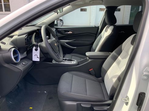 New 2026 Chevrolet Trax LS image 10
