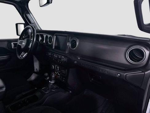 Used 2021 Jeep Wrangler Unlimited Rubicon 4xe w/ Cold Weather Group AWD/4WD image 31