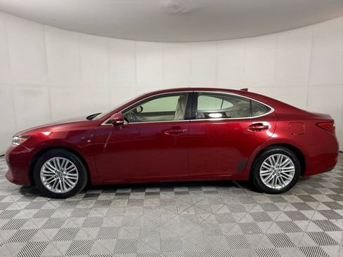 Used 2015 Lexus ES 350 w/ Luxury Package image 3