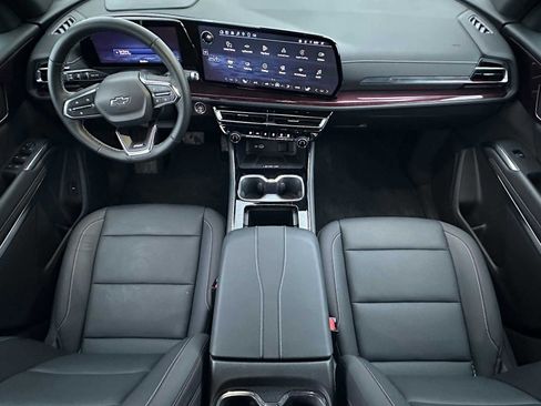 Used 2025 Chevrolet Traverse Z71 image 20