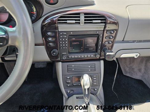 Used 2004 Porsche 911 Carrera RWD image 16
