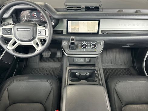 Used 2024 Land Rover Defender 110 X-Dynamic SE AWD/4WD image 12