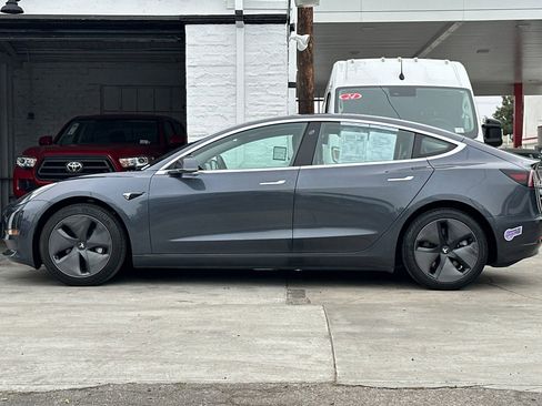 Used 2018 Tesla Model 3 Long Range image 7
