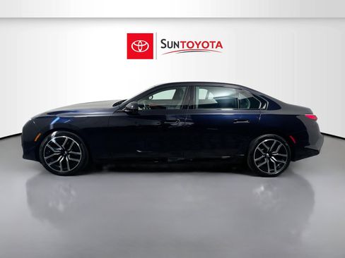 Used 2024 BMW 740i image 7