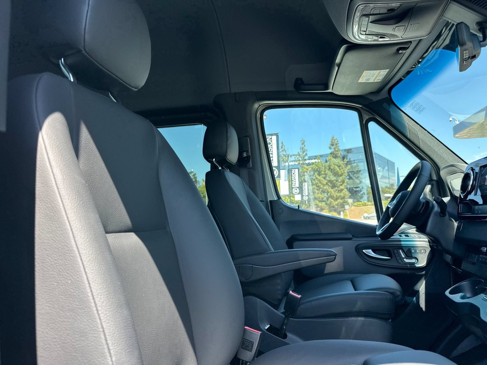 New 2026 Mercedes-Benz Sprinter 2500 image 17