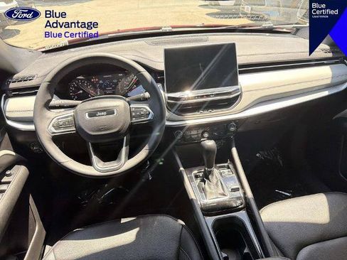 Used 2025 Jeep Compass Limited AWD/4WD image 9