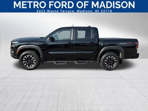 Used 2022 Nissan Frontier PRO-4X AWD/4WD image 3