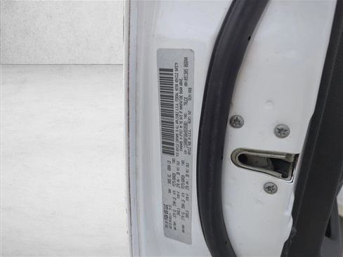 Used 2017 RAM 1500 Express image 30