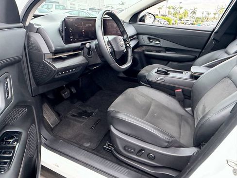 Used 2023 Nissan Ariya FWD image 11