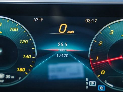 Used 2021 Mercedes-Benz GLB 250 4MATIC image 44