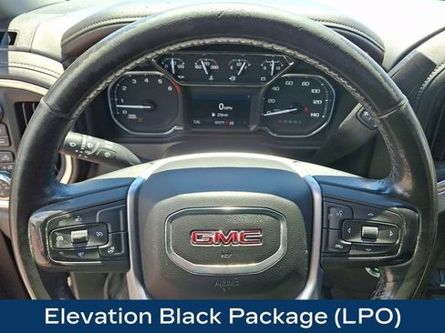 Used 2022 GMC Sierra 1500 Elevation w/ LPO, Elevation Black Package AWD/4WD image 4