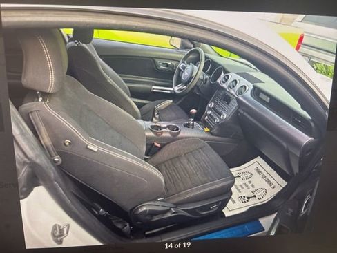 Used 2016 Ford Mustang Coupe image 13