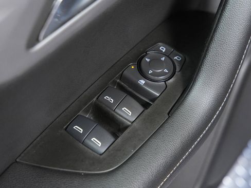 Used 2025 Chevrolet Blazer LT AWD/4WD image 31