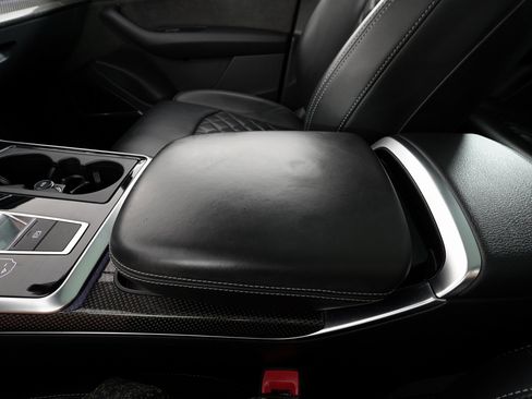 Used 2021 Audi SQ7 Premium Plus w/ Driver Assistance Package image 27