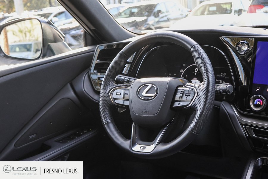 Certified 2026 Lexus TX 500h AWD w/ Technology Package image 18