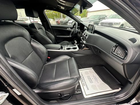 Used 2018 Kia Stinger GT AWD/4WD image 13