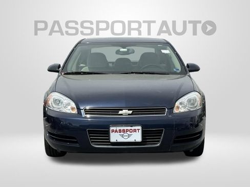 Used 2010 Chevrolet Impala LS FWD image 2