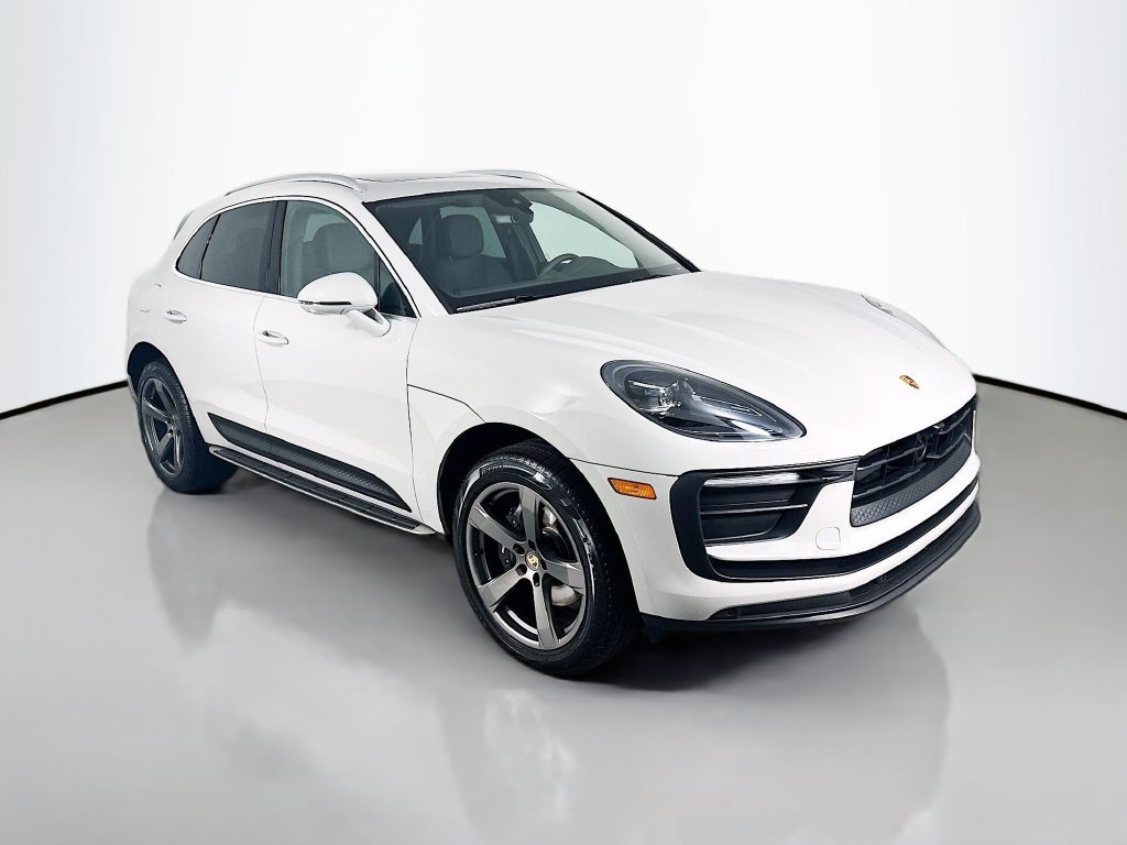 Certified 2026 Porsche Macan Turbo AWD/4WD image 7