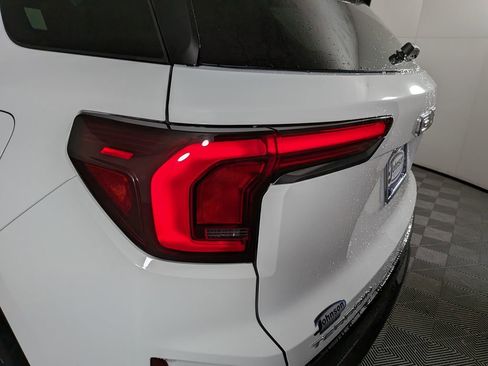 New 2026 GMC Terrain AT4 w/ Convenience Package III AWD/4WD image 12