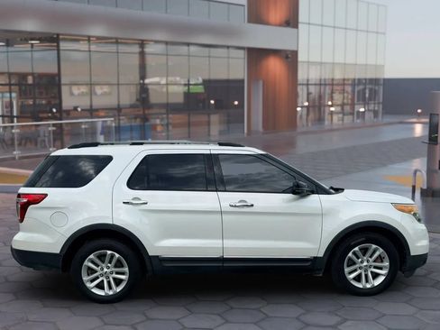 Used 2013 Ford Explorer XLT FWD image 12