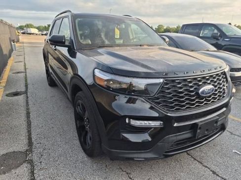 Used 2023 Ford Explorer ST w/ Technology Package AWD/4WD image 2
