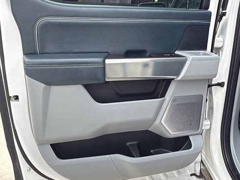 Used 2021 Ford F150 Limited image 16