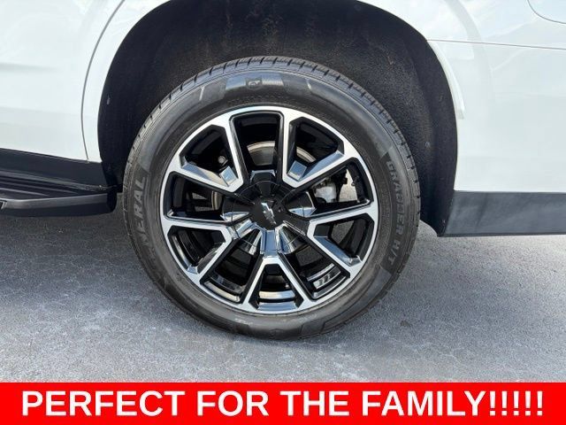 Used 2021 Chevrolet Tahoe RST w/ Luxury Package RWD image 10