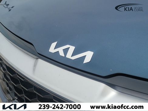 Certified 2025 Kia Sportage EX w/ EX Premium Package AWD/4WD image 5