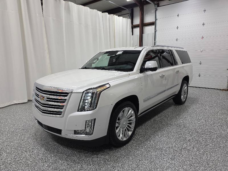 Used 2018 Cadillac Escalade ESV Platinum AWD/4WD image 2