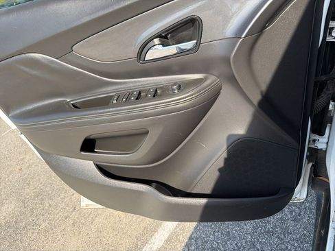 Used 2018 Buick Encore Sport Touring w/ Safety Package image 8