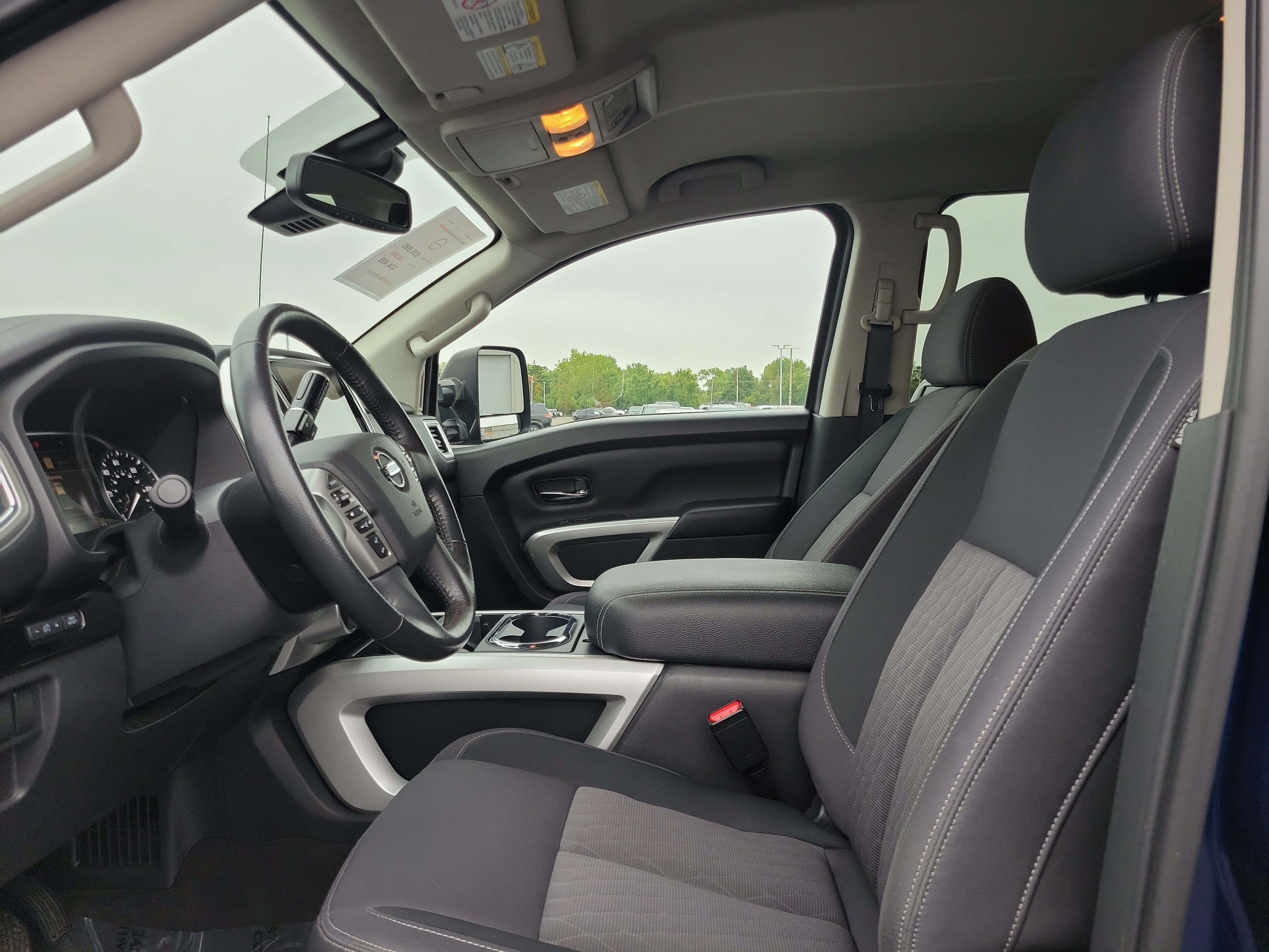 Used 2021 Nissan Titan SV w/ SV Convenience Package AWD/4WD image 15