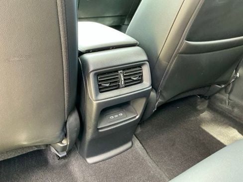Used 2024 Honda CR-V EX-L image 11